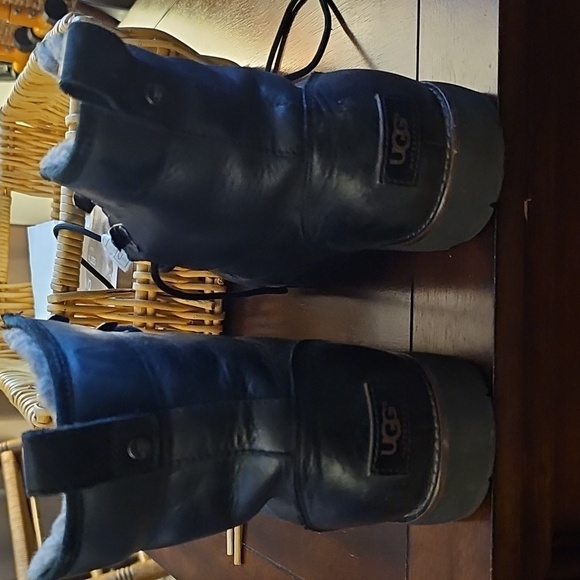 UGG men’s Hannen TL Black Leather Lined Boots - Picture 4 of 6